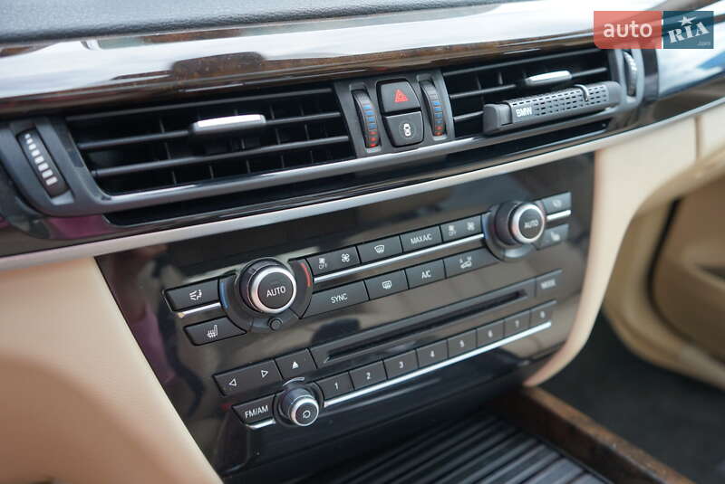 Внедорожник / Кроссовер BMW X5 2014 в Киеве