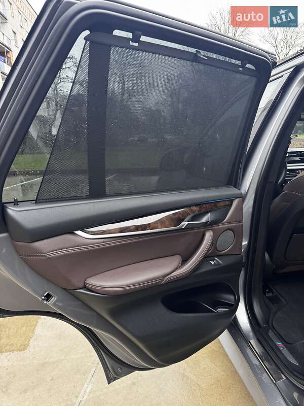 Внедорожник / Кроссовер BMW X5 2014 в Коростене