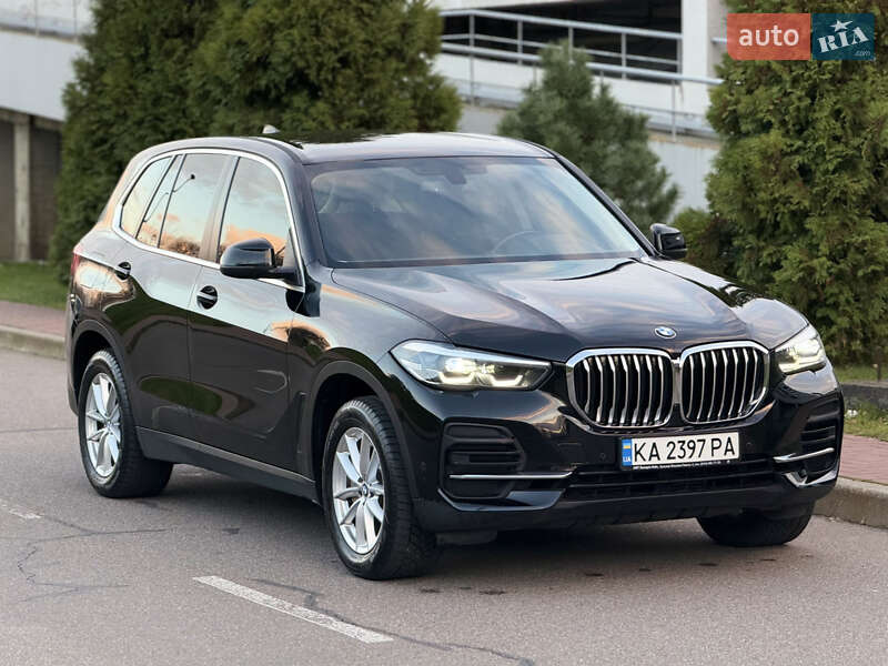 Внедорожник / Кроссовер BMW X5 2022 в Киеве