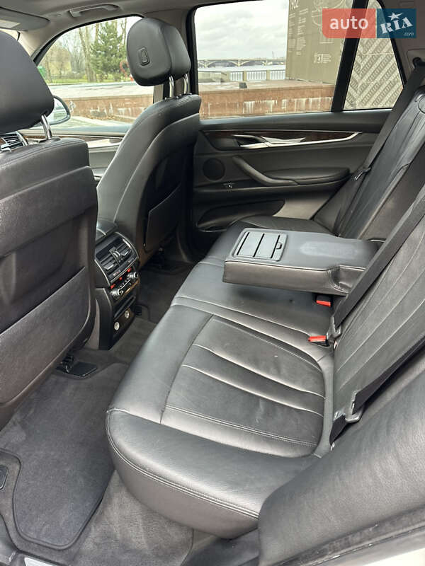 Внедорожник / Кроссовер BMW X5 2015 в Киеве