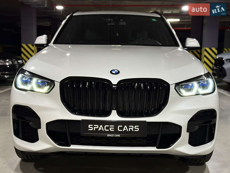 Внедорожник / Кроссовер BMW X5 2021 в Киеве