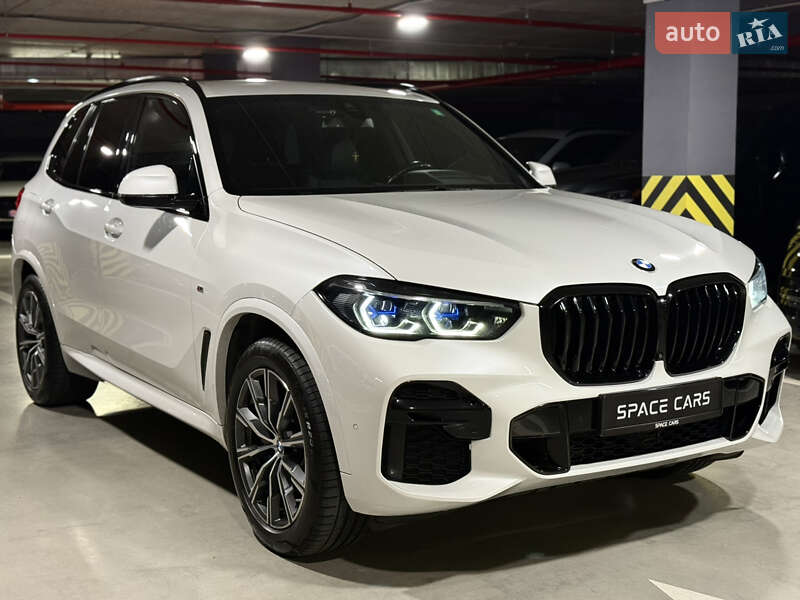 Внедорожник / Кроссовер BMW X5 2021 в Киеве