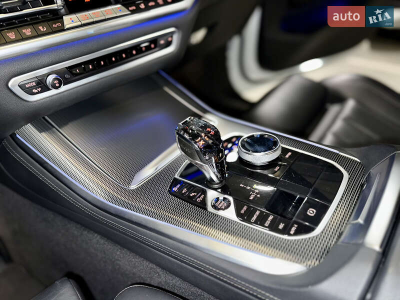 Внедорожник / Кроссовер BMW X5 2021 в Киеве