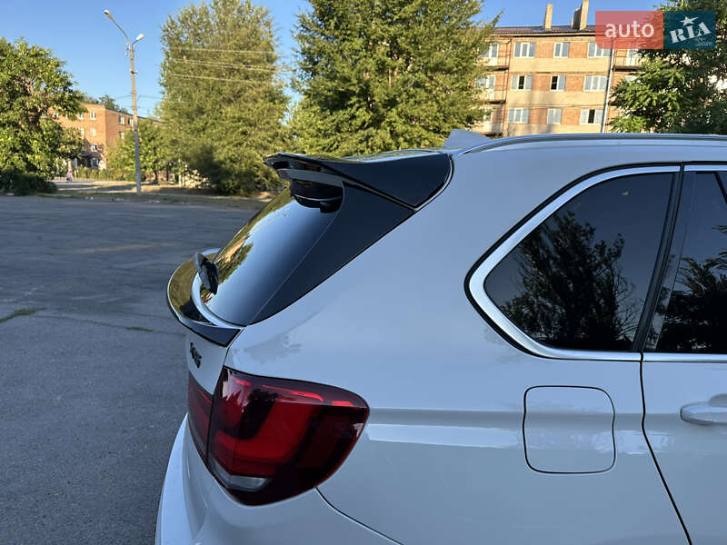 Внедорожник / Кроссовер BMW X5 2017 в Никополе