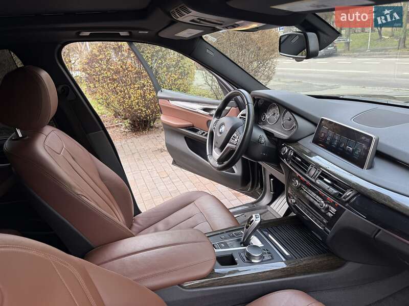 Внедорожник / Кроссовер BMW X5 2016 в Киеве