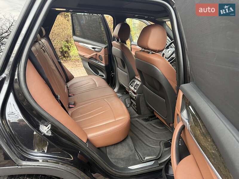 Внедорожник / Кроссовер BMW X5 2016 в Киеве