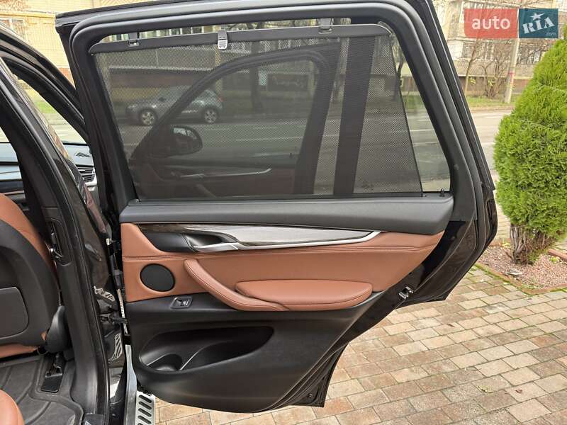 Внедорожник / Кроссовер BMW X5 2016 в Киеве