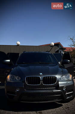 Позашляховик / Кросовер BMW X5 2011 в Івано-Франківську
