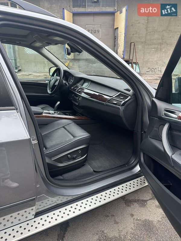 Внедорожник / Кроссовер BMW X5 2010 в Одессе фото 5 Внедорожник / Кроссовер BMW X5 2010 в Одессе