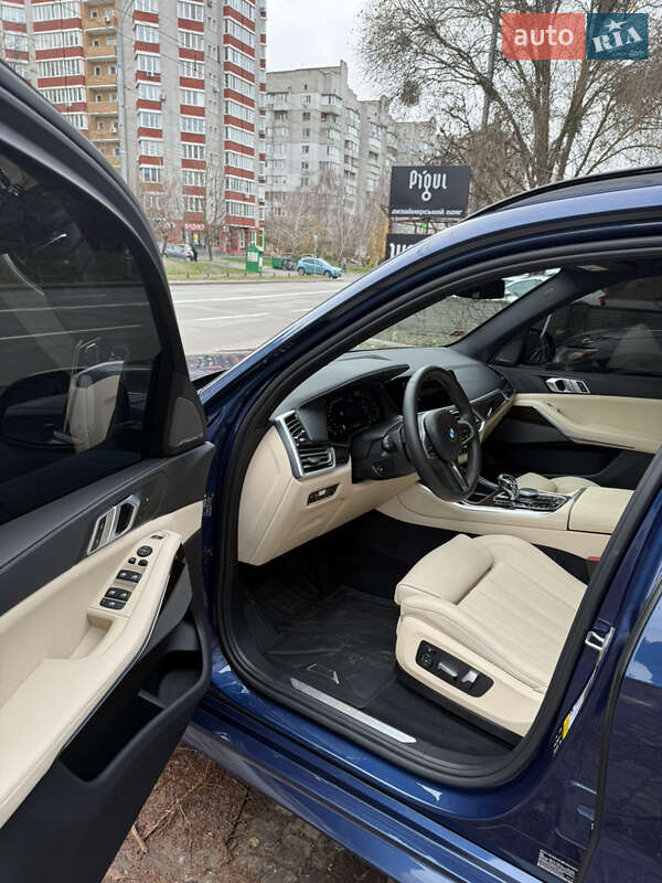 Внедорожник / Кроссовер BMW X5 2020 в Киеве