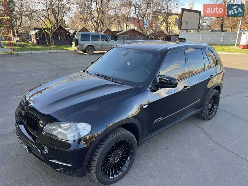 Внедорожник / Кроссовер BMW X5 2011 в Николаеве