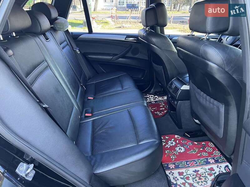 Внедорожник / Кроссовер BMW X5 2011 в Николаеве