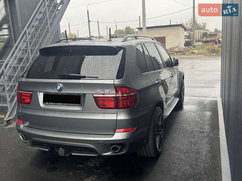 Позашляховик / Кросовер BMW X5 2012 в Черкасах
