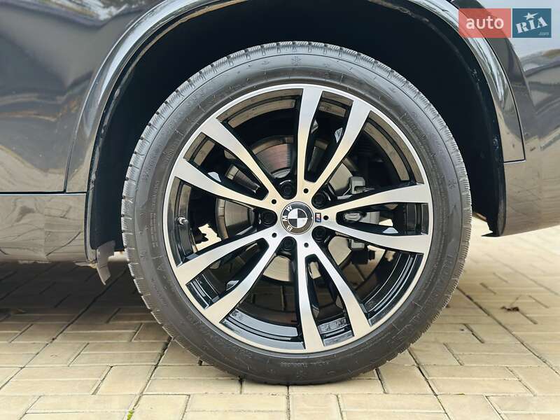 Позашляховик / Кросовер BMW X5 2016 в Одесі