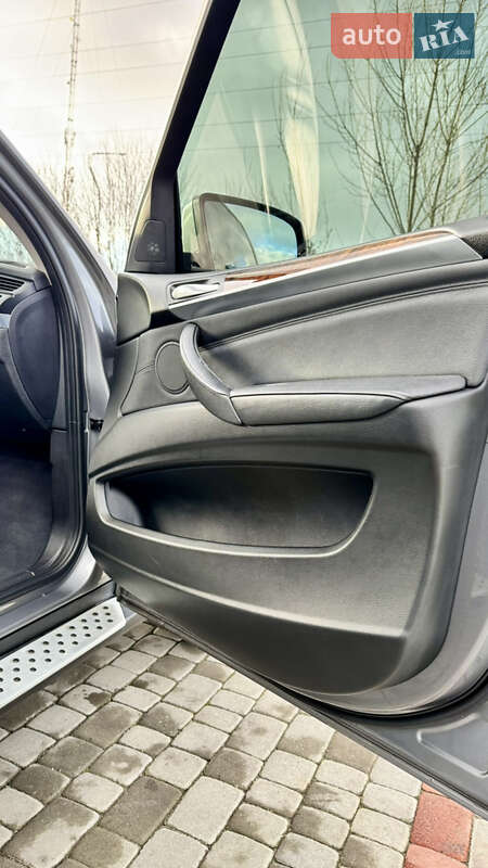Внедорожник / Кроссовер BMW X5 2013 в Староконстантинове