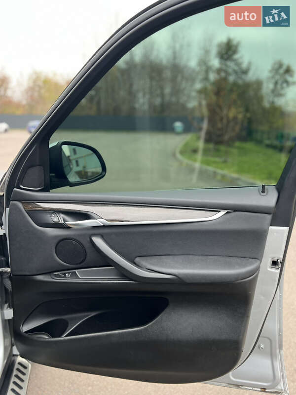 Внедорожник / Кроссовер BMW X5 2016 в Луцке