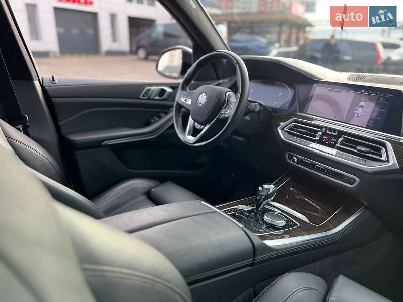 Внедорожник / Кроссовер BMW X5 2019 в Одессе