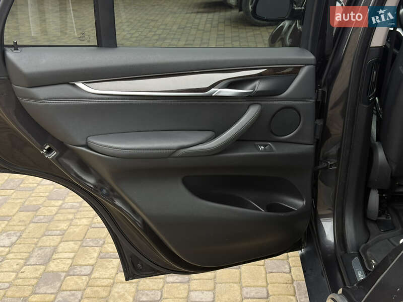 Внедорожник / Кроссовер BMW X5 2016 в Тернополе