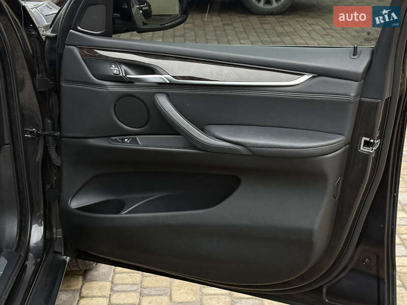 Внедорожник / Кроссовер BMW X5 2016 в Тернополе