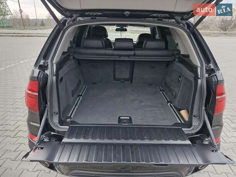 Внедорожник / Кроссовер BMW X5 2011 в Киеве