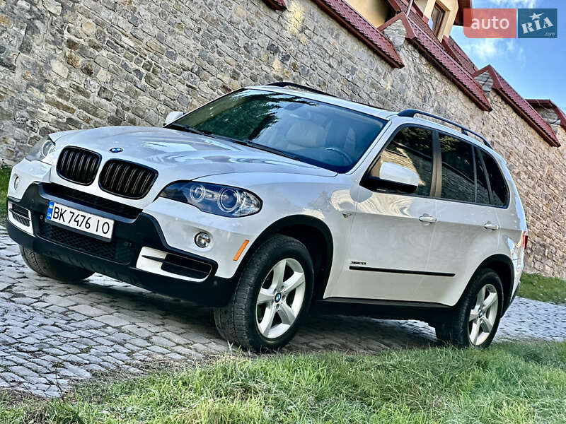 Внедорожник / Кроссовер BMW X5 2010 в Каменец-Подольском