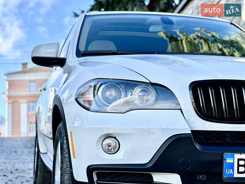 Внедорожник / Кроссовер BMW X5 2010 в Каменец-Подольском