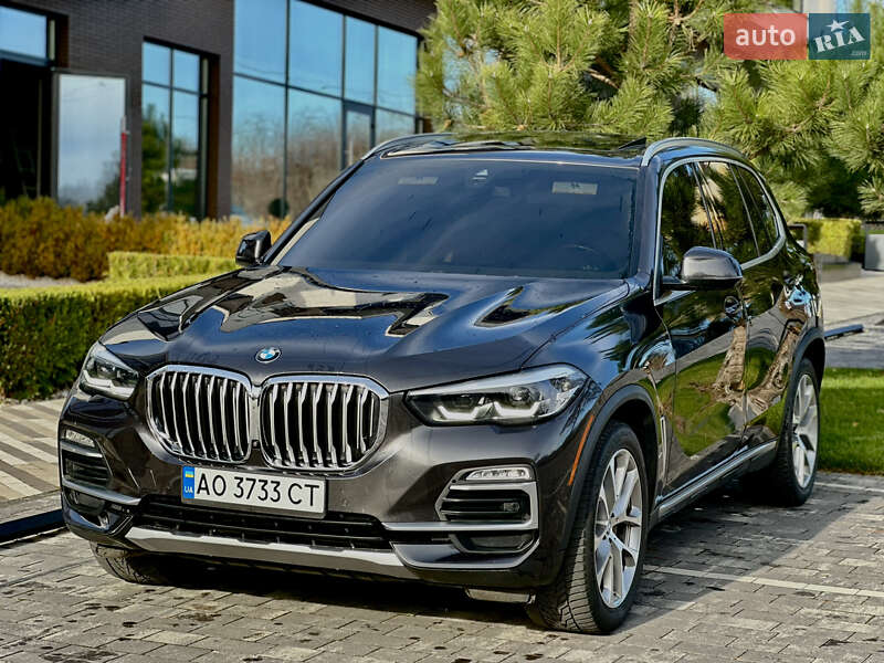 Внедорожник / Кроссовер BMW X5 2020 в Ужгороде