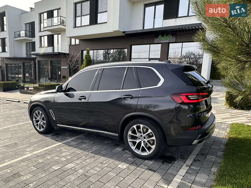 Внедорожник / Кроссовер BMW X5 2020 в Ужгороде