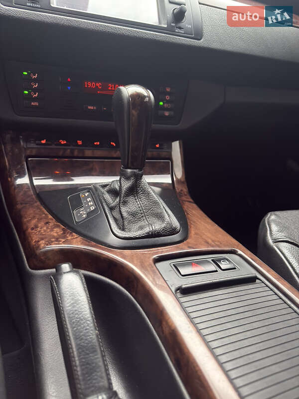 Внедорожник / Кроссовер BMW X5 2006 в Киеве