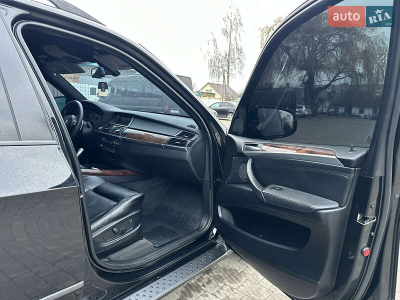 Внедорожник / Кроссовер BMW X5 2007 в Владимире