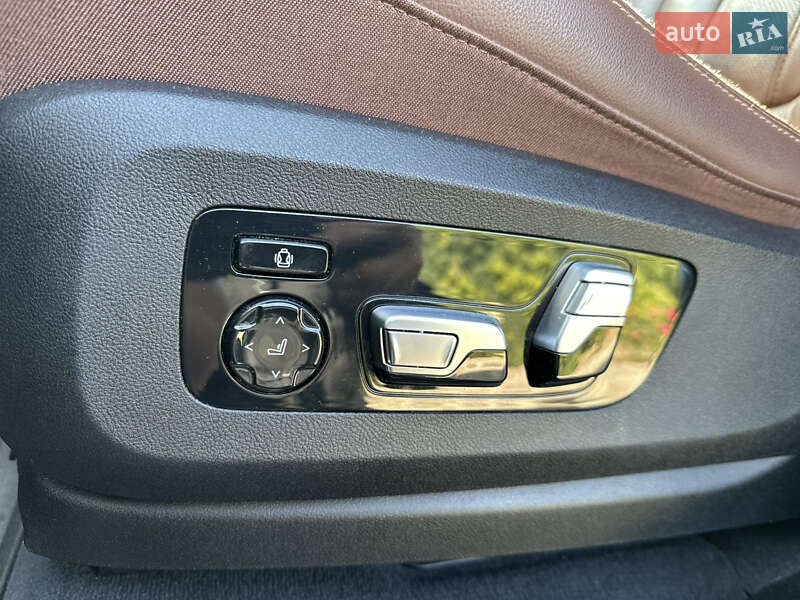 Внедорожник / Кроссовер BMW X5 2019 в Тернополе