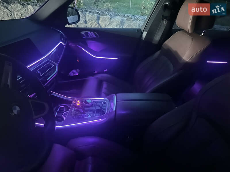 Внедорожник / Кроссовер BMW X5 2019 в Тернополе