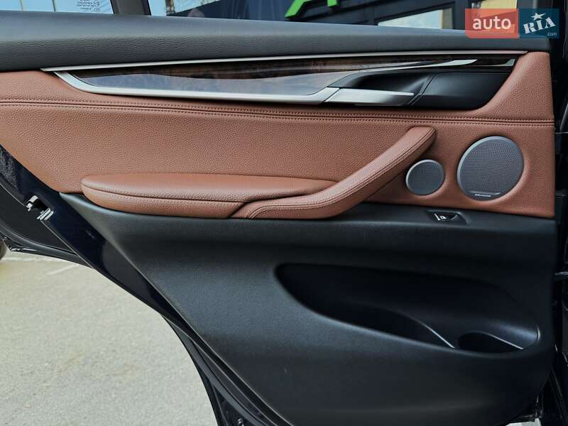 Внедорожник / Кроссовер BMW X5 2015 в Киеве