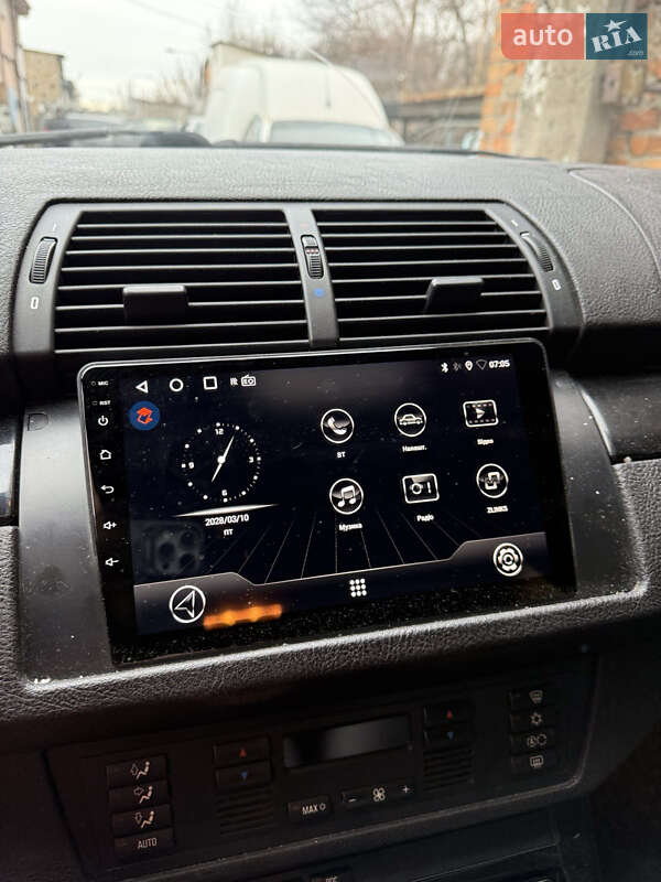 Внедорожник / Кроссовер BMW X5 2002 в Киеве