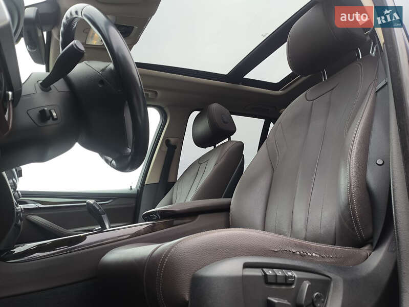 Внедорожник / Кроссовер BMW X5 2016 в Киеве