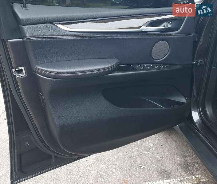 Внедорожник / Кроссовер BMW X5 2017 в Хмельницком