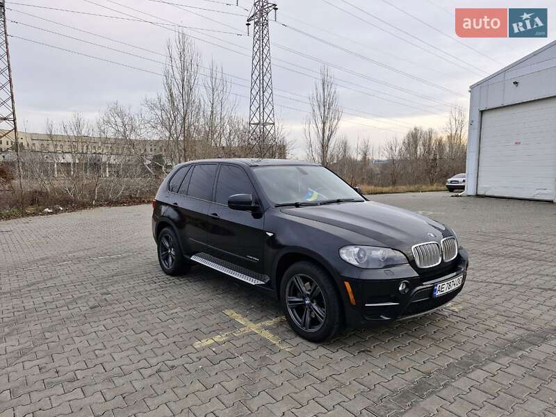 Внедорожник / Кроссовер BMW X5 2011 в Киеве