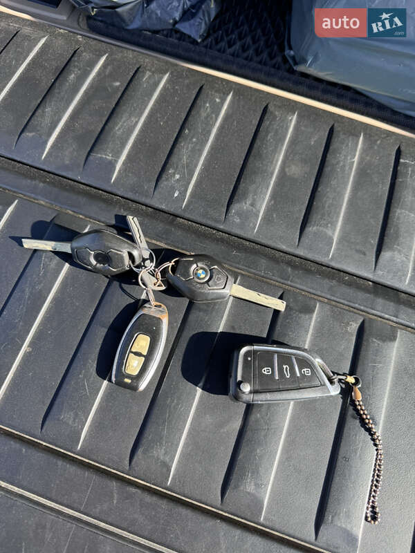 Внедорожник / Кроссовер BMW X5 2004 в Измаиле