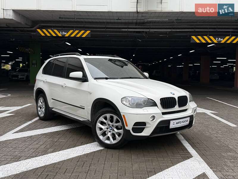 Внедорожник / Кроссовер BMW X5 2011 в Киеве