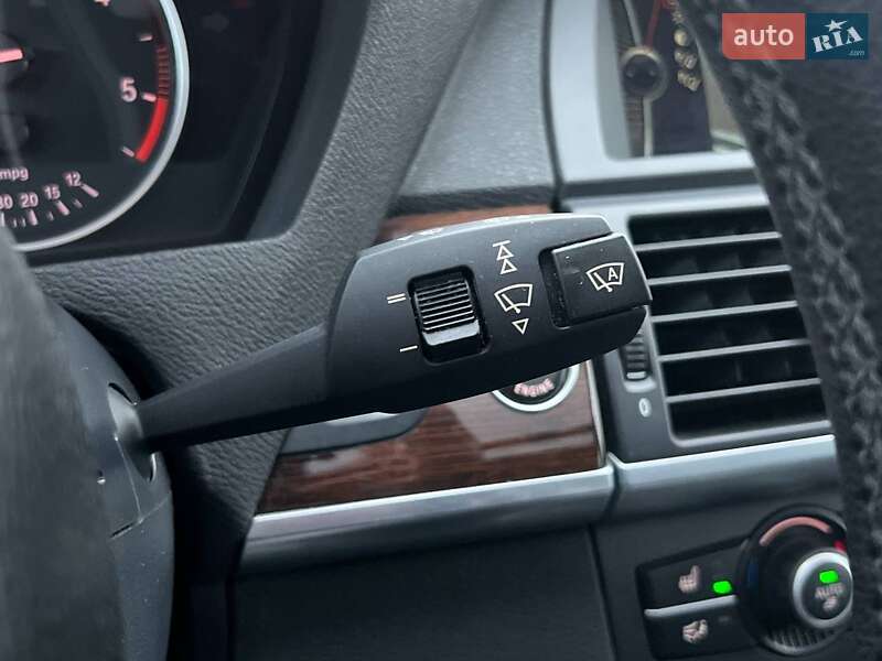 Внедорожник / Кроссовер BMW X5 2013 в Киеве