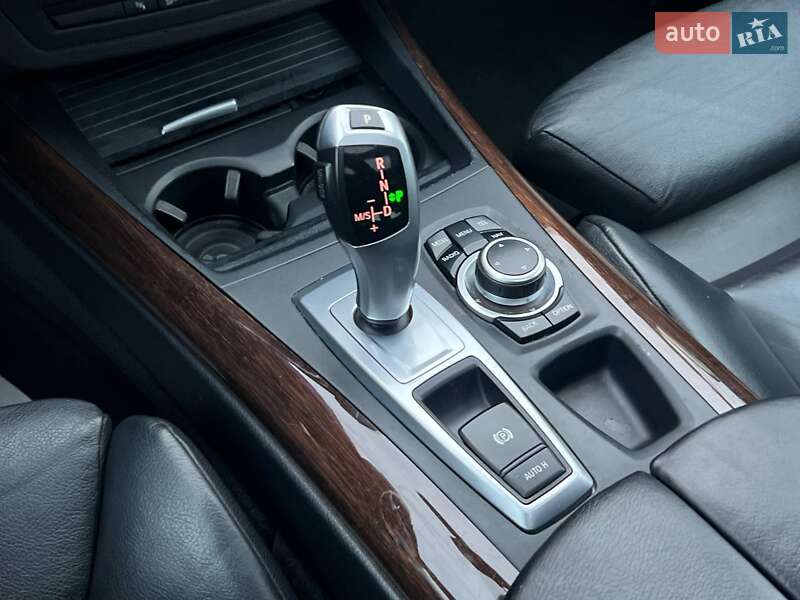 Внедорожник / Кроссовер BMW X5 2013 в Киеве