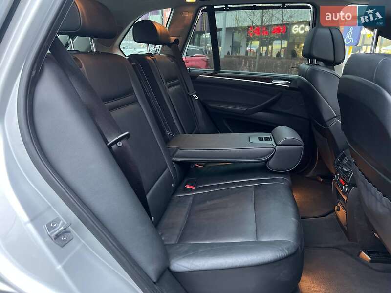 Внедорожник / Кроссовер BMW X5 2013 в Киеве