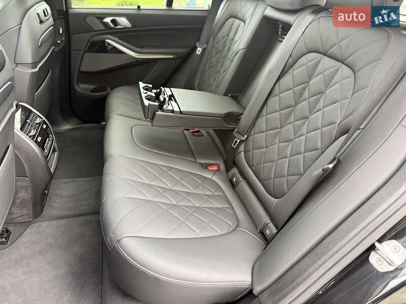 Внедорожник / Кроссовер BMW X5 2024 в Хмельницком