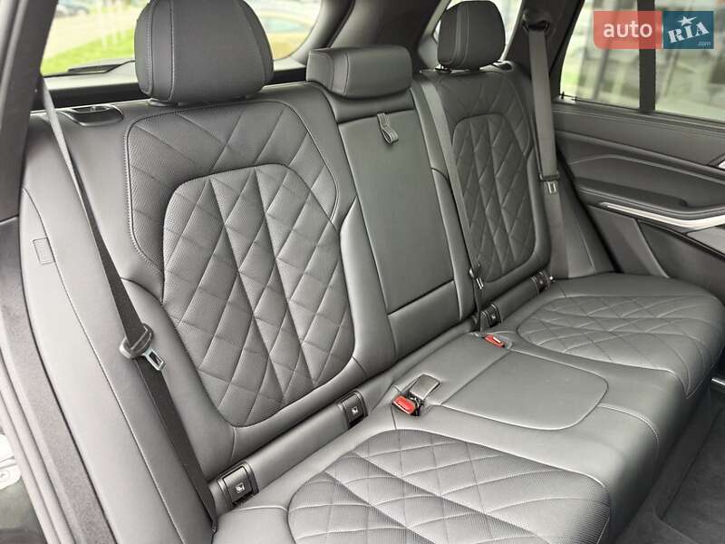 Внедорожник / Кроссовер BMW X5 2024 в Хмельницком