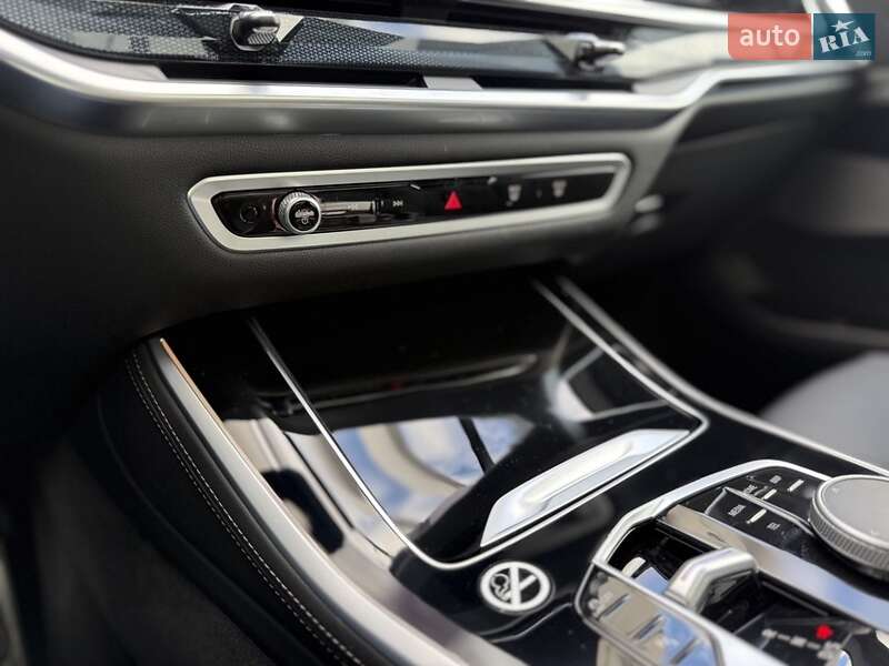 Внедорожник / Кроссовер BMW X5 2024 в Хмельницком