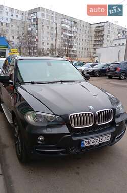 Внедорожник / Кроссовер BMW X5 2010 в Ровно