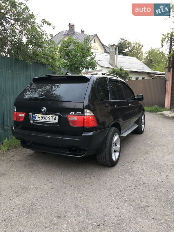 Внедорожник / Кроссовер BMW X5 2004 в Одессе