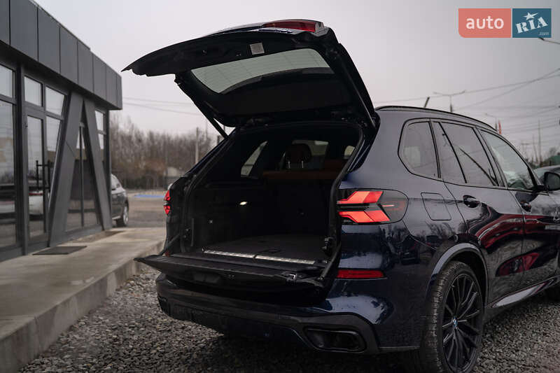 Внедорожник / Кроссовер BMW X5 2022 в Черновцах