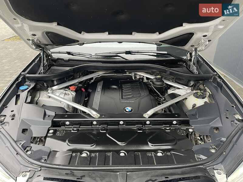 Внедорожник / Кроссовер BMW X5 2019 в Хмельницком