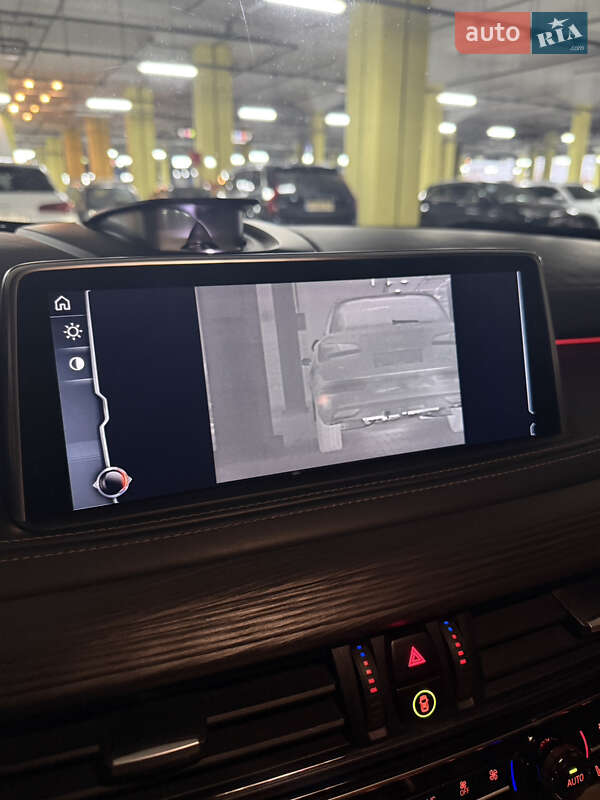 Позашляховик / Кросовер BMW X5 2016 в Гатне